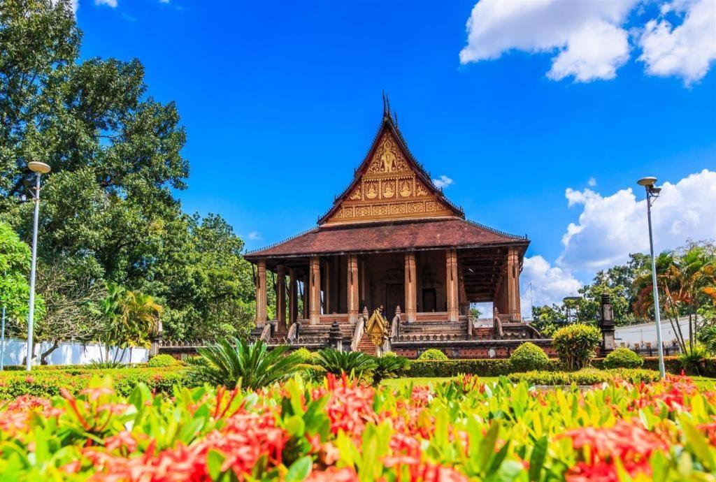 Dhavara Boutique Hotel Vientiane Exterior foto